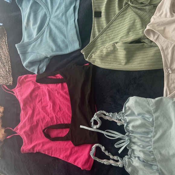 crop tops bundle - Picture 6 of 6